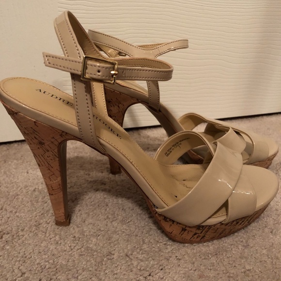 Heels - Picture 3 of 5